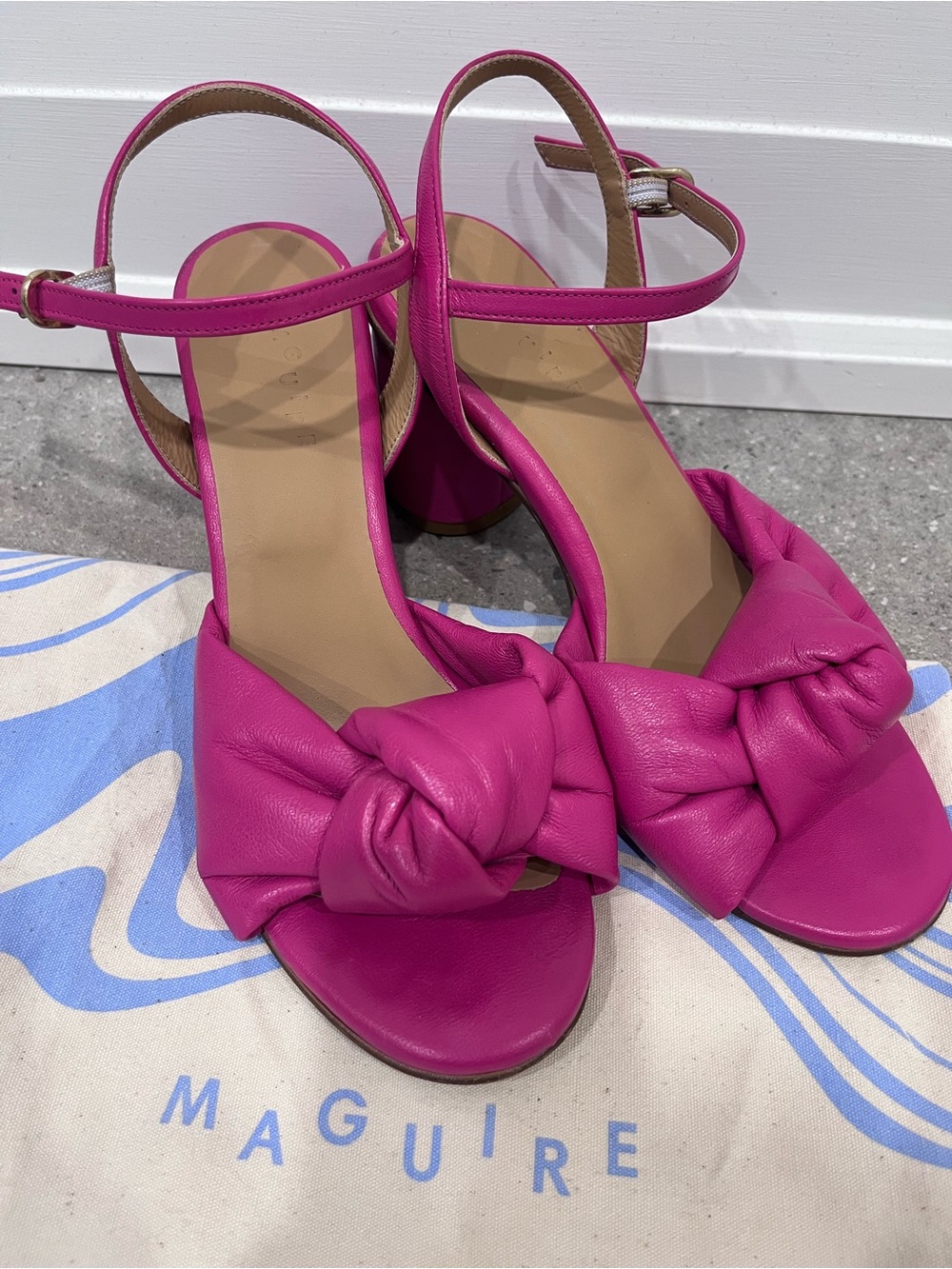 Maguīre “Noto” Fuchsia Knot-Front Block Heel Sandals with dust bag